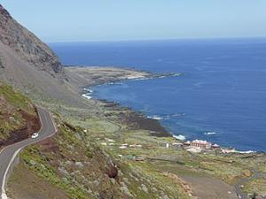 Vista general con el Pozo de la Salud isla de El Hierro Canarias